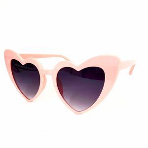 Retro Sassy Pink Heart Shaped Cat Eye Black Polarized Lens Sunglasses ES1376
